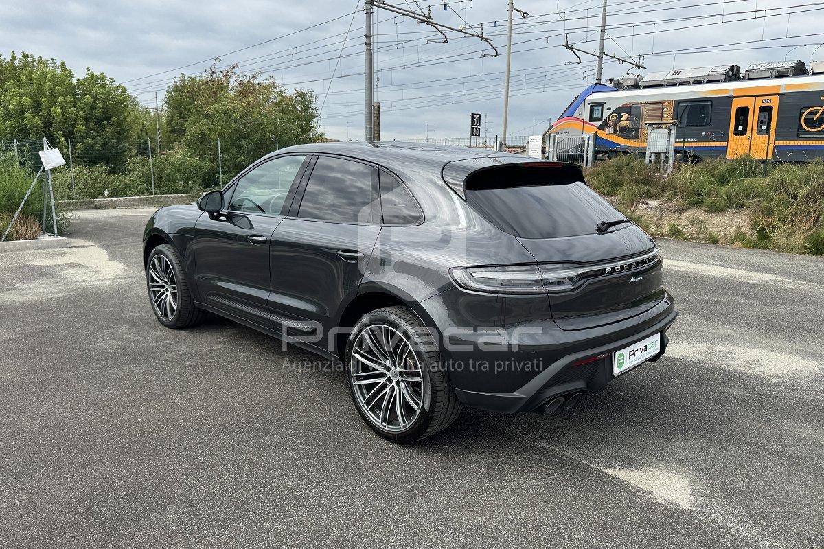 PORSCHE Macan 2.0