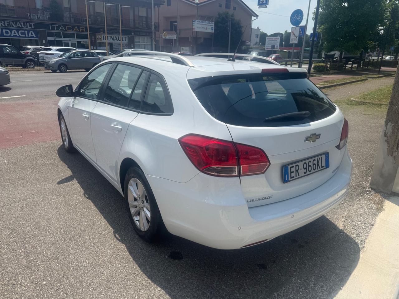 Chevrolet Cruze 1.6 Station Wagon