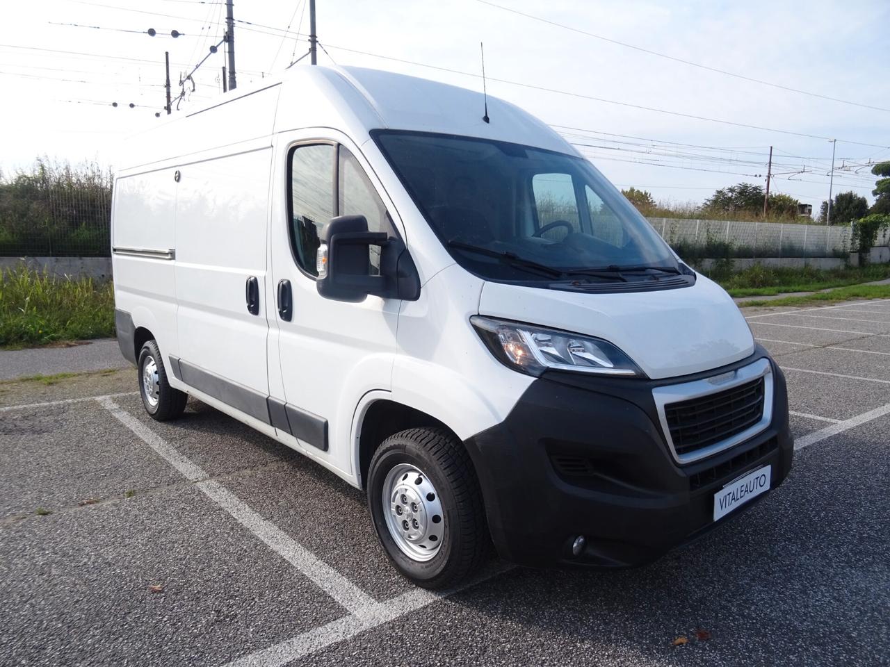 Peugeot Boxer 330 2.0 BlueHDi PM-TN