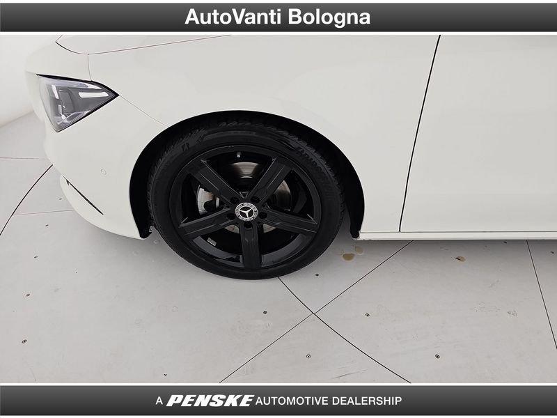 Mercedes-Benz CLA CLA Shooting Brake 180 d Night edition auto