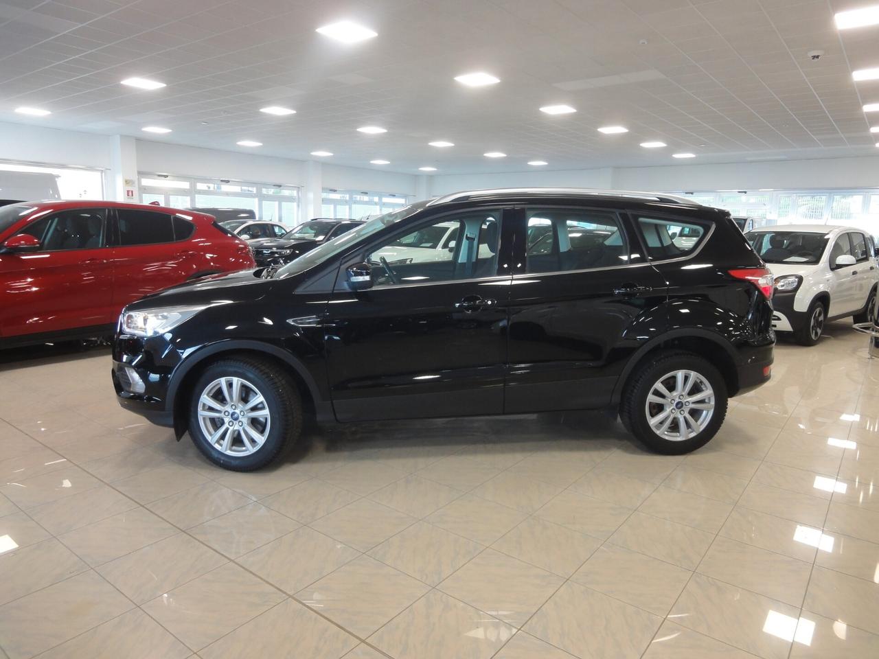 Ford Kuga 1.5 TDCI 120 CV S&S 2WD Powershift Business