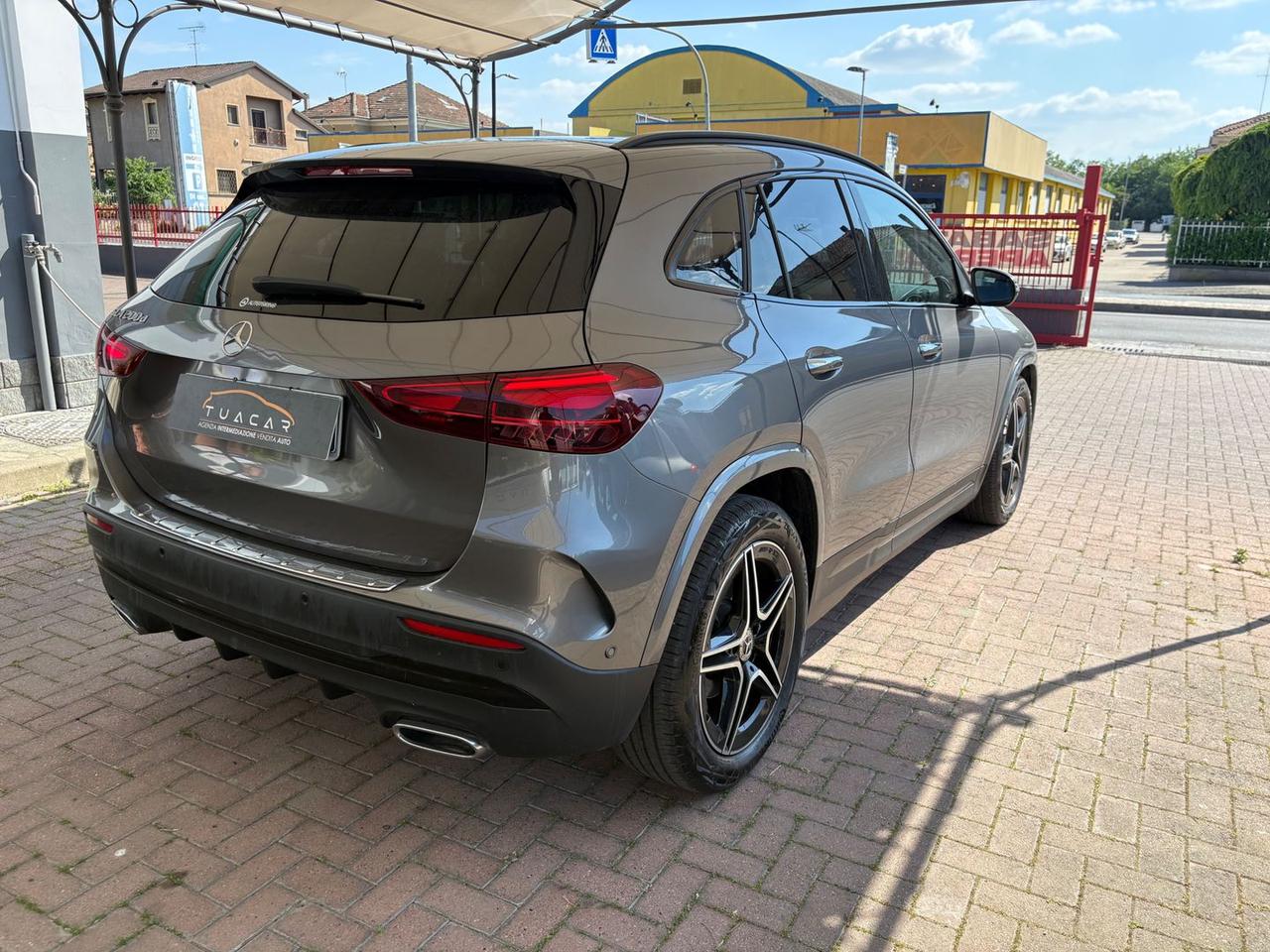Mercedes-Benz GLA 200 AMG Line Premium 200 #10679