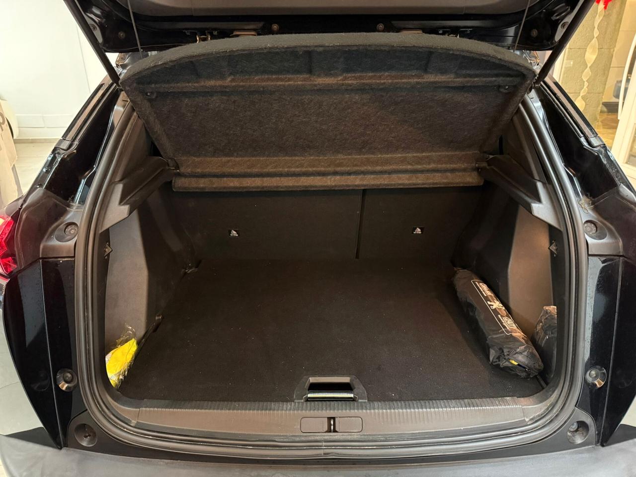 Peugeot 2008 BlueHDi 110 S&S Allure