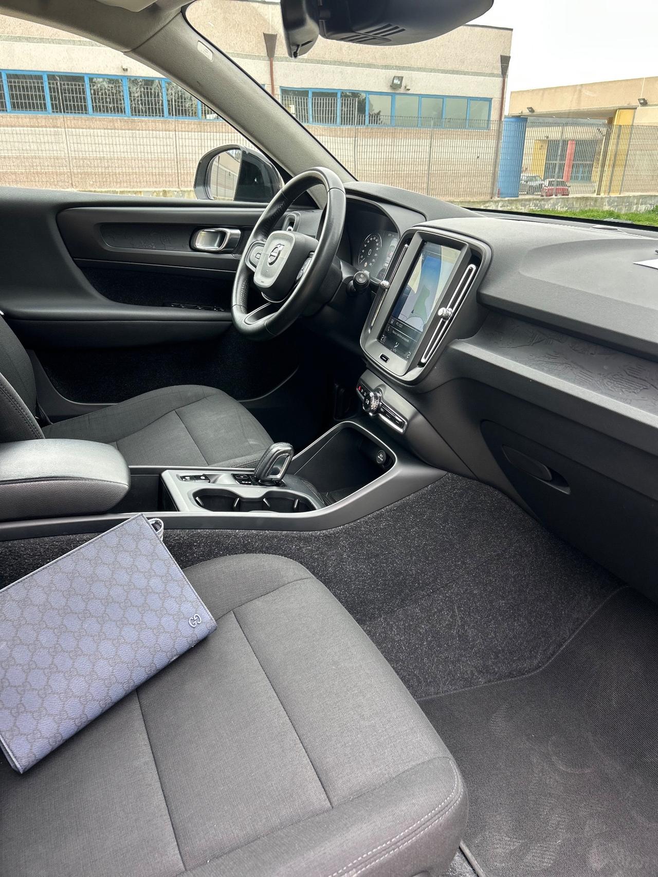 Volvo XC40 D3 AWD Geartronic Inscription PARI AL NUOVO CERTIFICATA