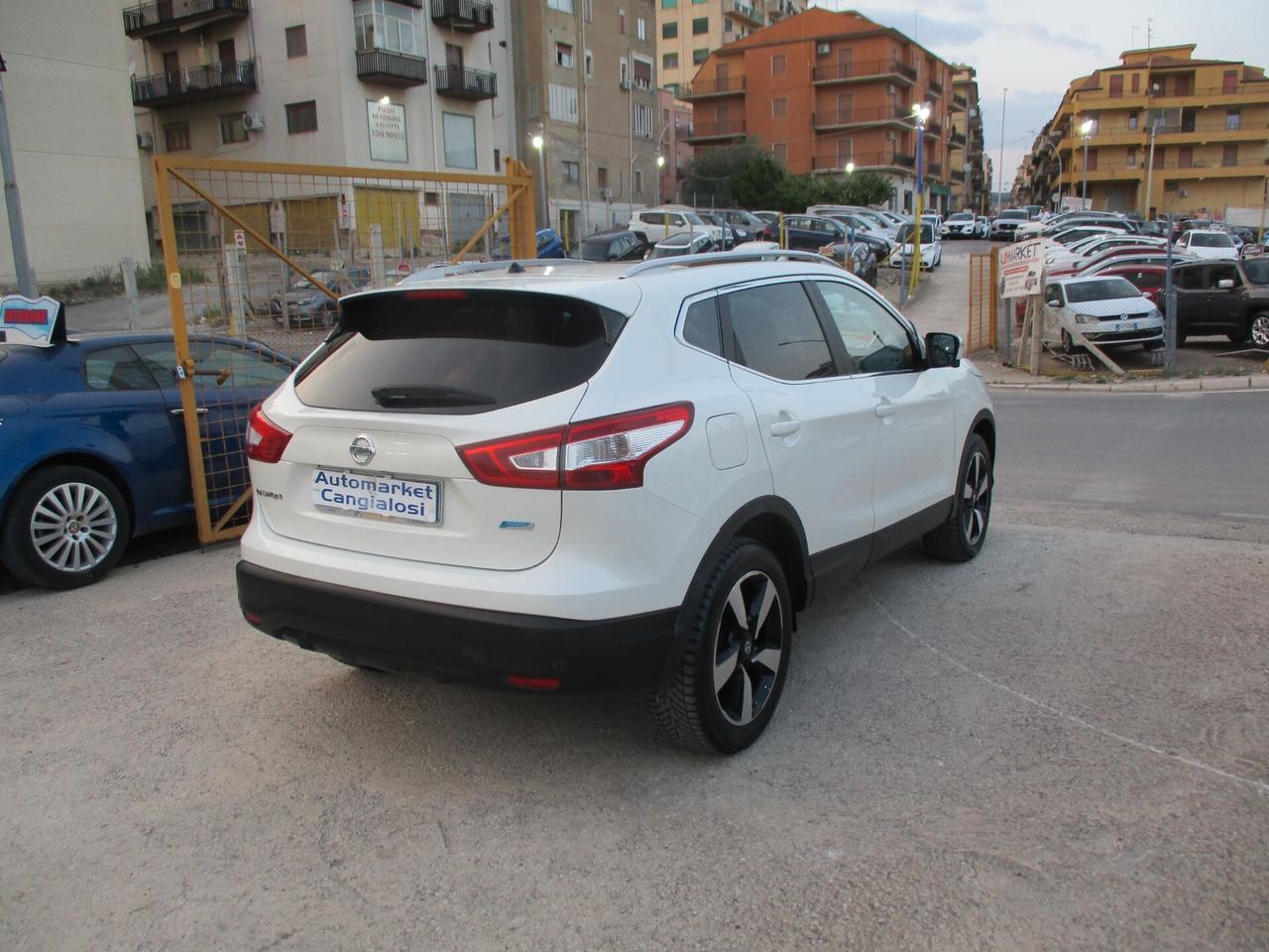 Nissan Qashqai 1.5 dCi FULL OPT. (NAVI,TETTO) 2015