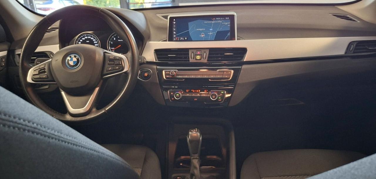 Bmw X1 xDrive25e Sport 4x4 Fari full led
