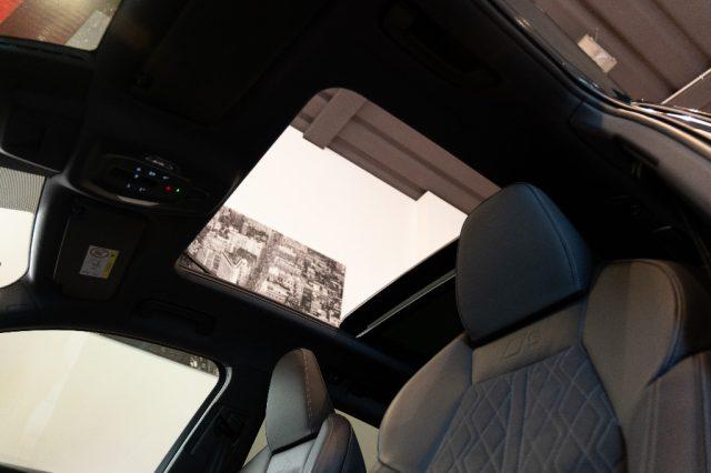 AUDI Q5 TDI 150 kW mHEV+ S tronic quattro S line edition.