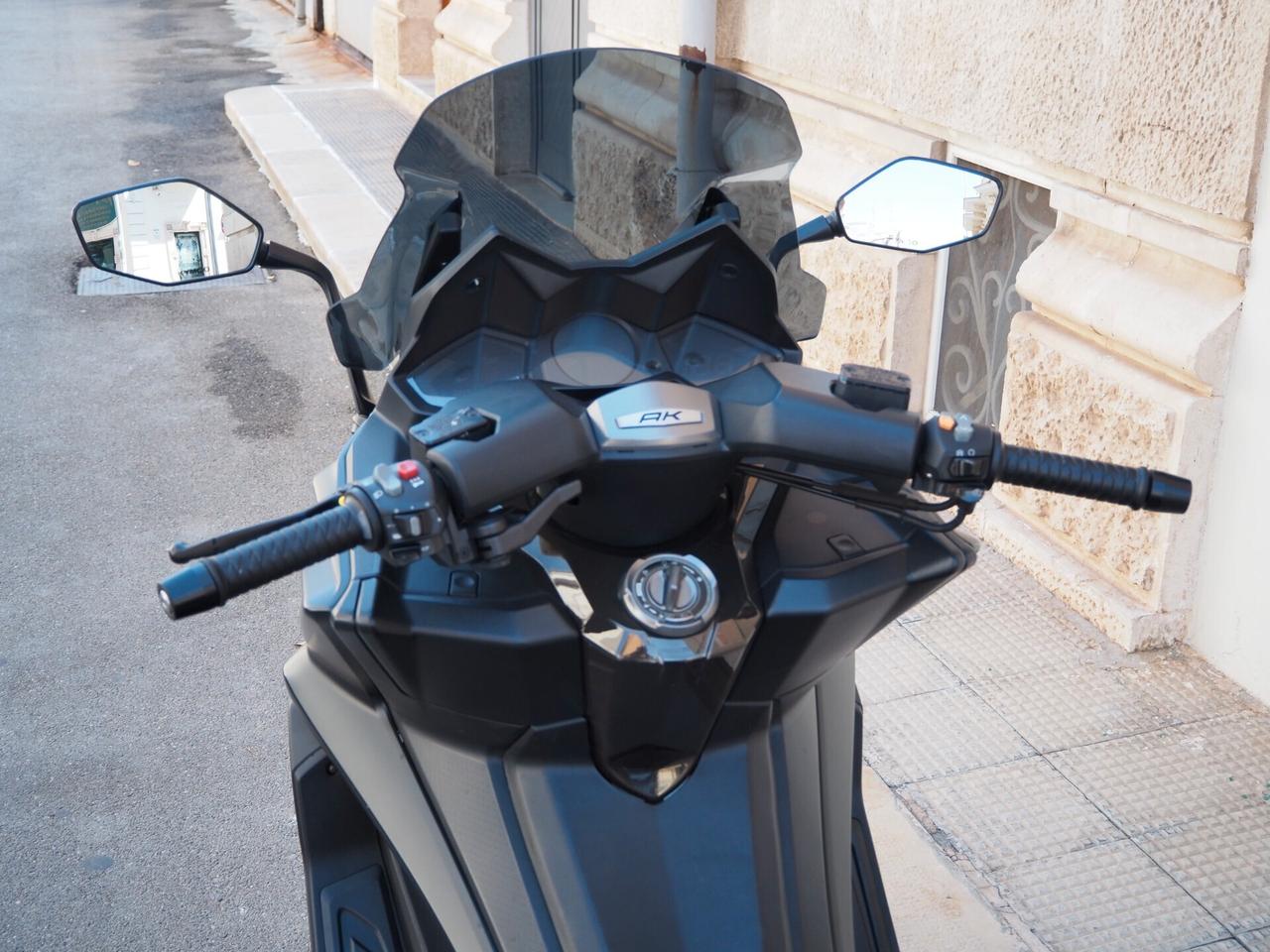 Kymco AK 550 •Cronologia Tagliandi•