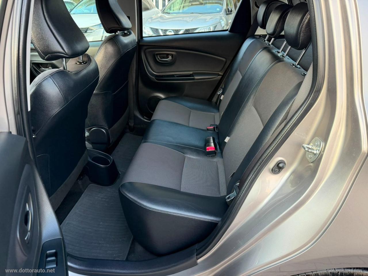 TOYOTA Yaris 1.4 D-4D 5p. Lounge
