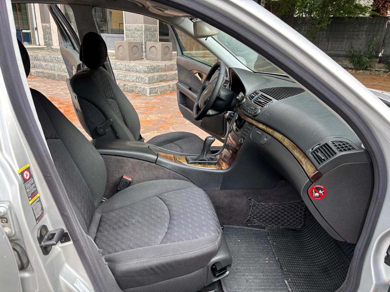Mercedes-benz E 200 K Metano LEGGERE ANNUNCIO