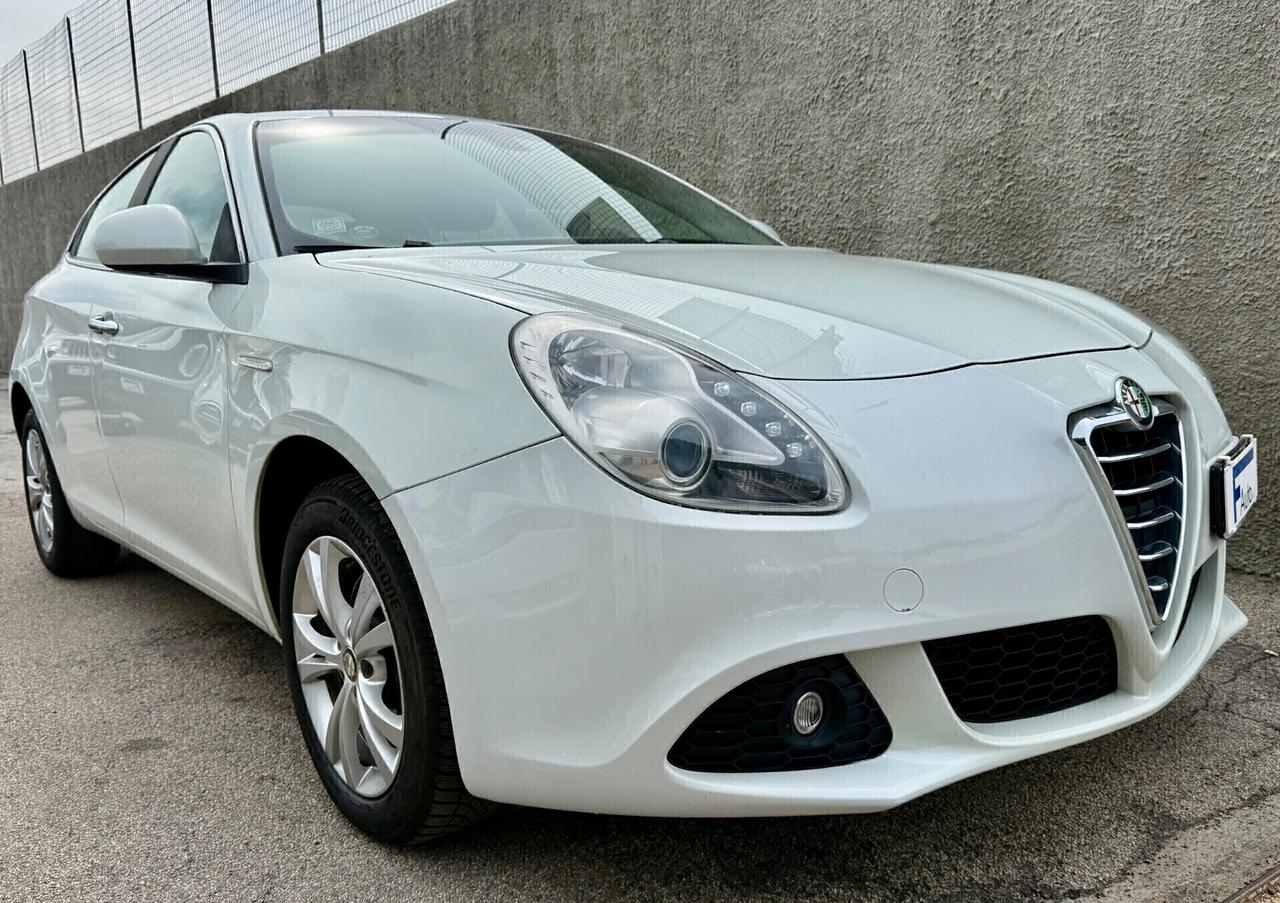 Alfa Romeo Giulietta 2.0 JTDm 140 CV Exclusive,SCHERMO/Navi,climatronic,ecc.