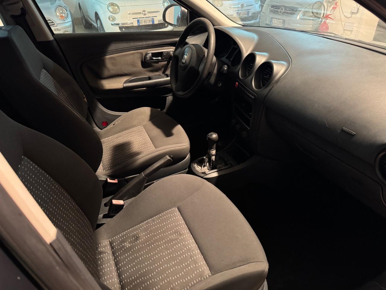 Seat Ibiza 1.4 16V 5p. Reference