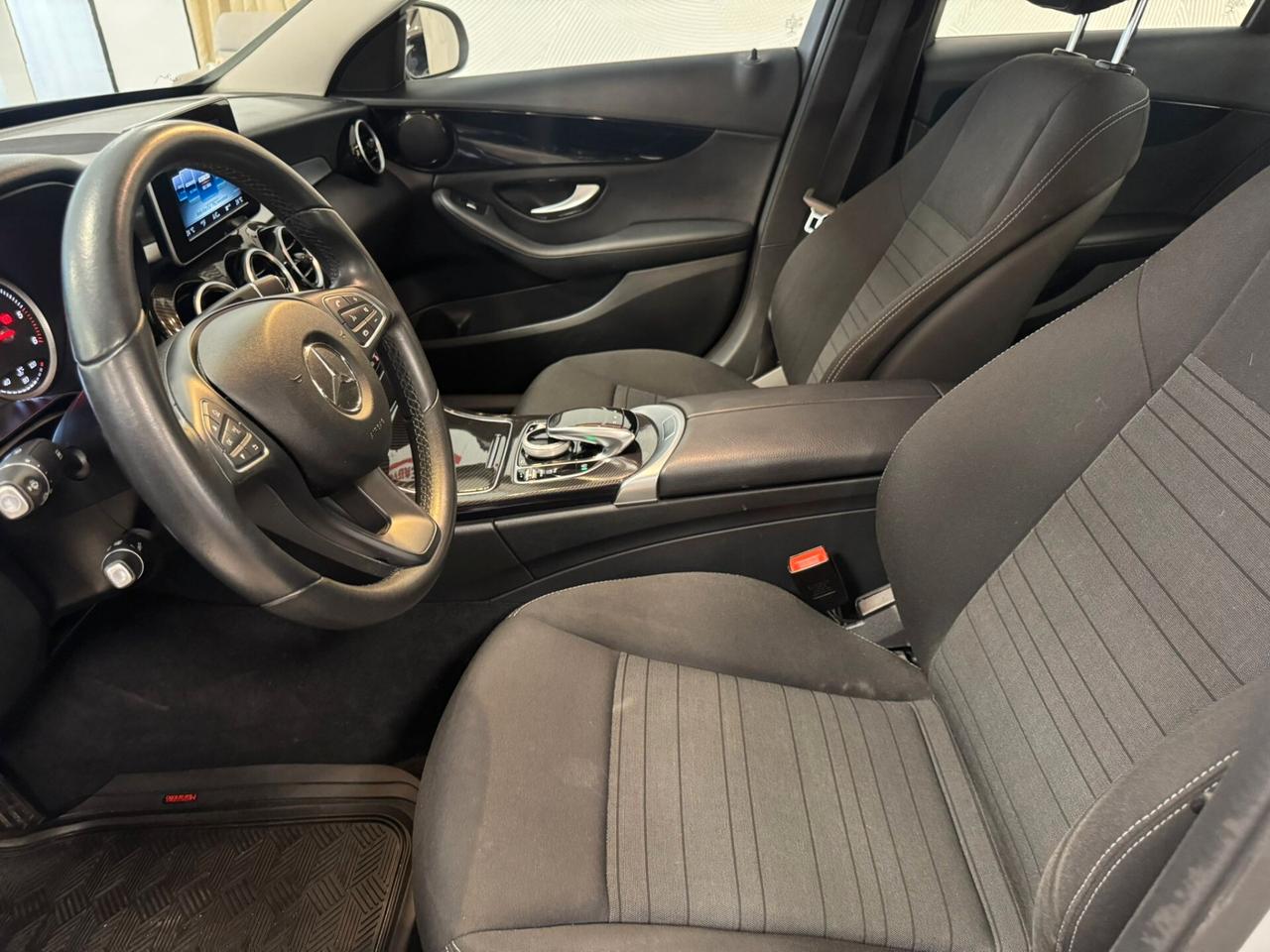 Mercedes-benz C 200 d Auto Premium