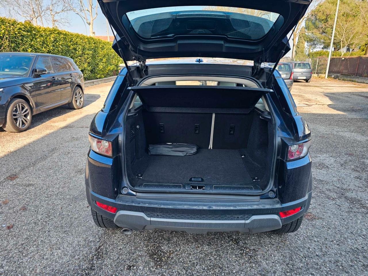 Land Rover Range Evoque 2.2 TD4 5p. Dynamic