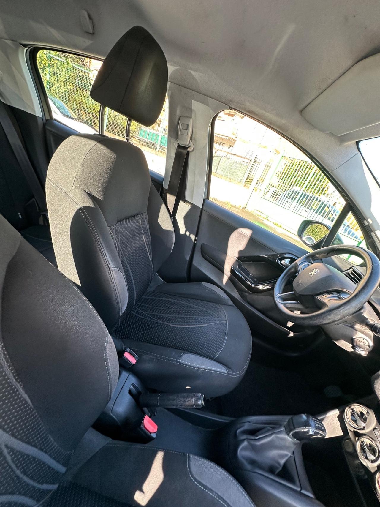 Peugeot 208 1.4 HDi 68 CV 5 porte Active