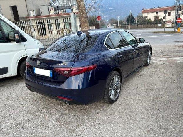 Alfa Romeo Giulia ALFA ROMEO GIULIA
