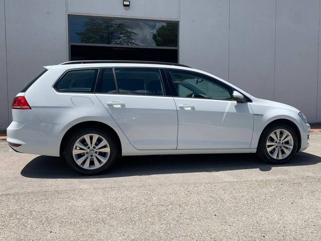VOLKSWAGEN Golf Variant 1.4 TGI Comfortline BlueMotion