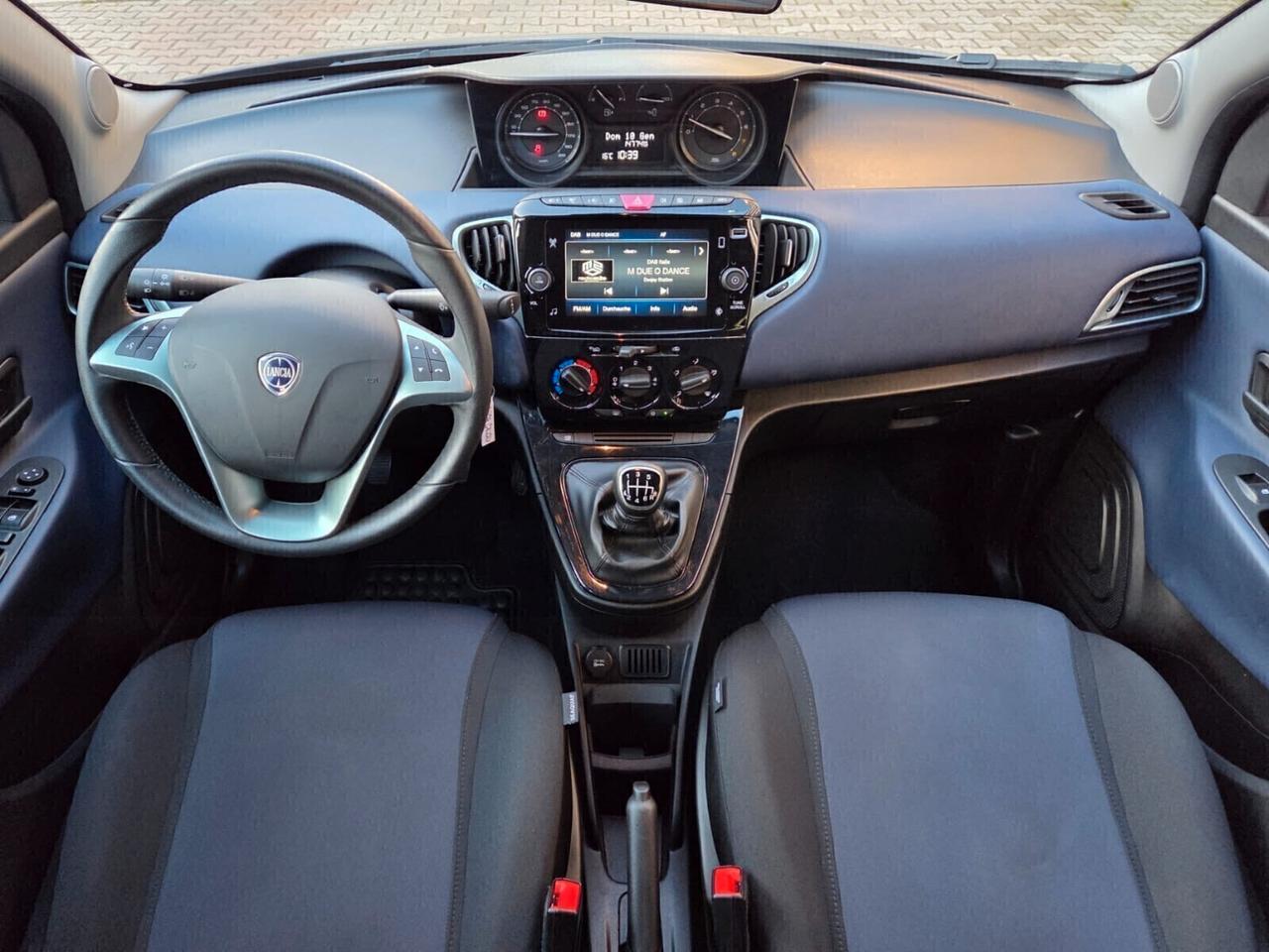 Lancia Ypsilon 1.0 Hybrid 5 porte S&S Platino