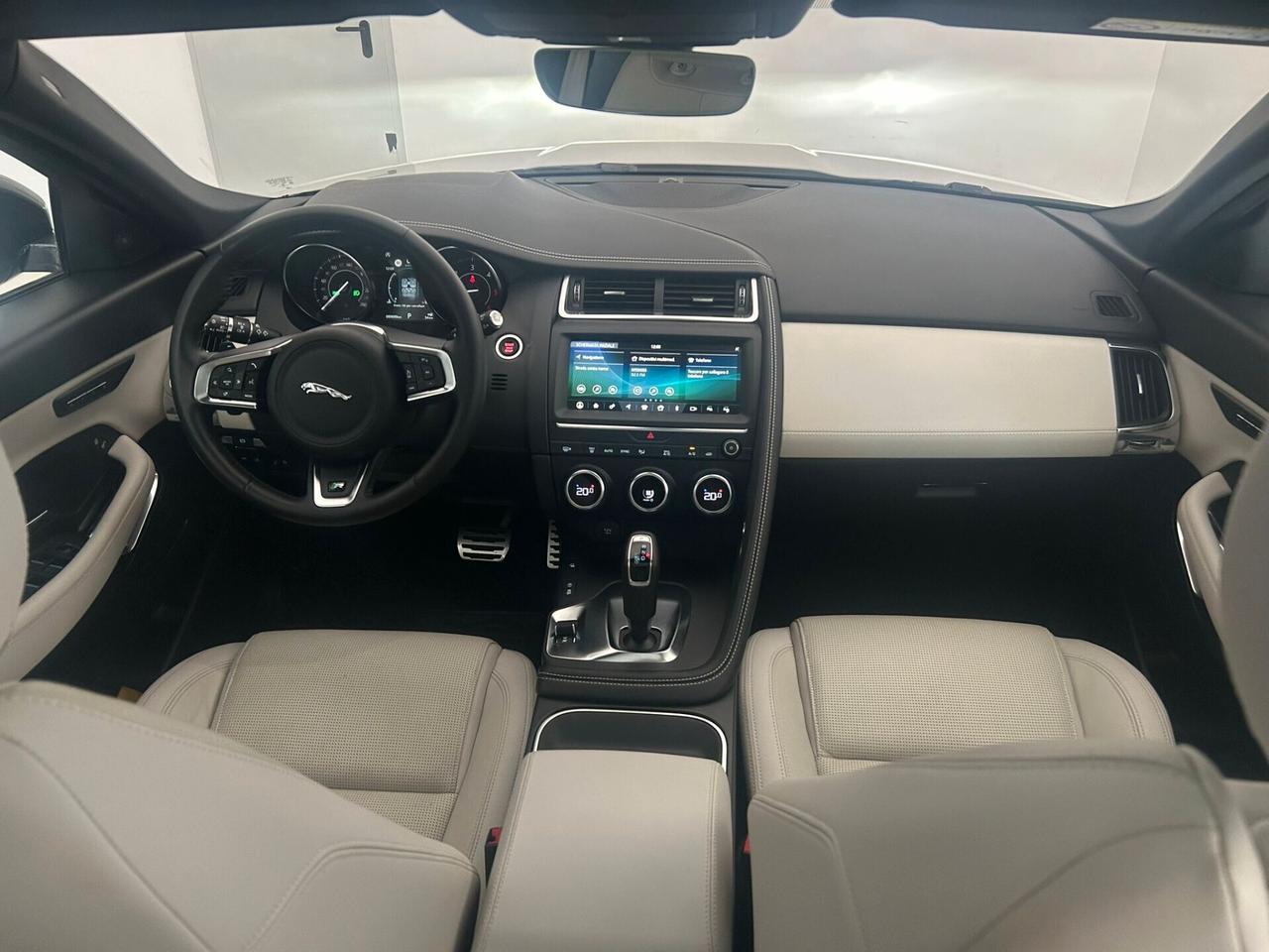 Jaguar E-Pace 2.0D 150 CV AWD aut. R-Dynamic SE