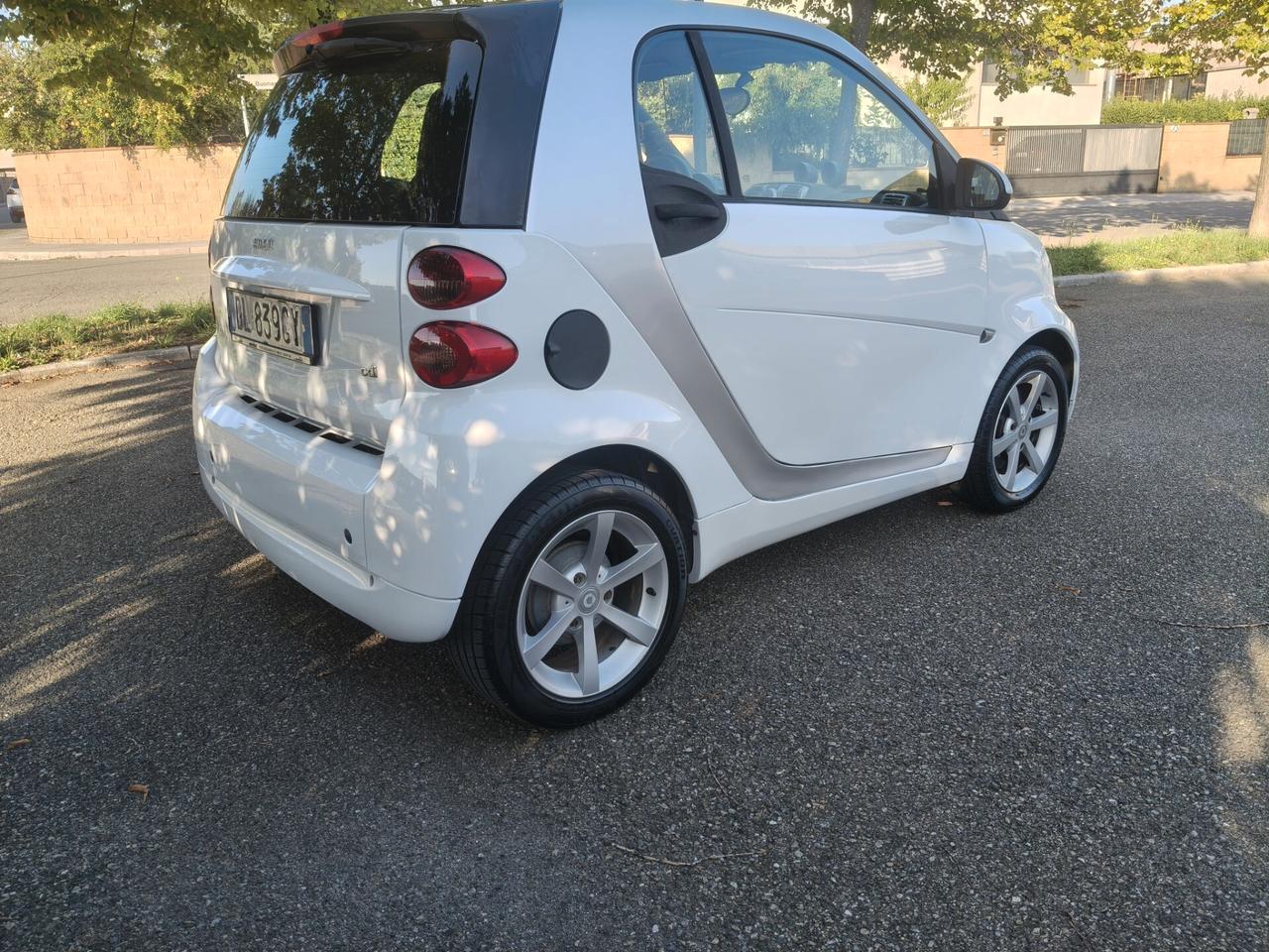 Smart ForTwo 800 cdi SOLO 132.000 KM