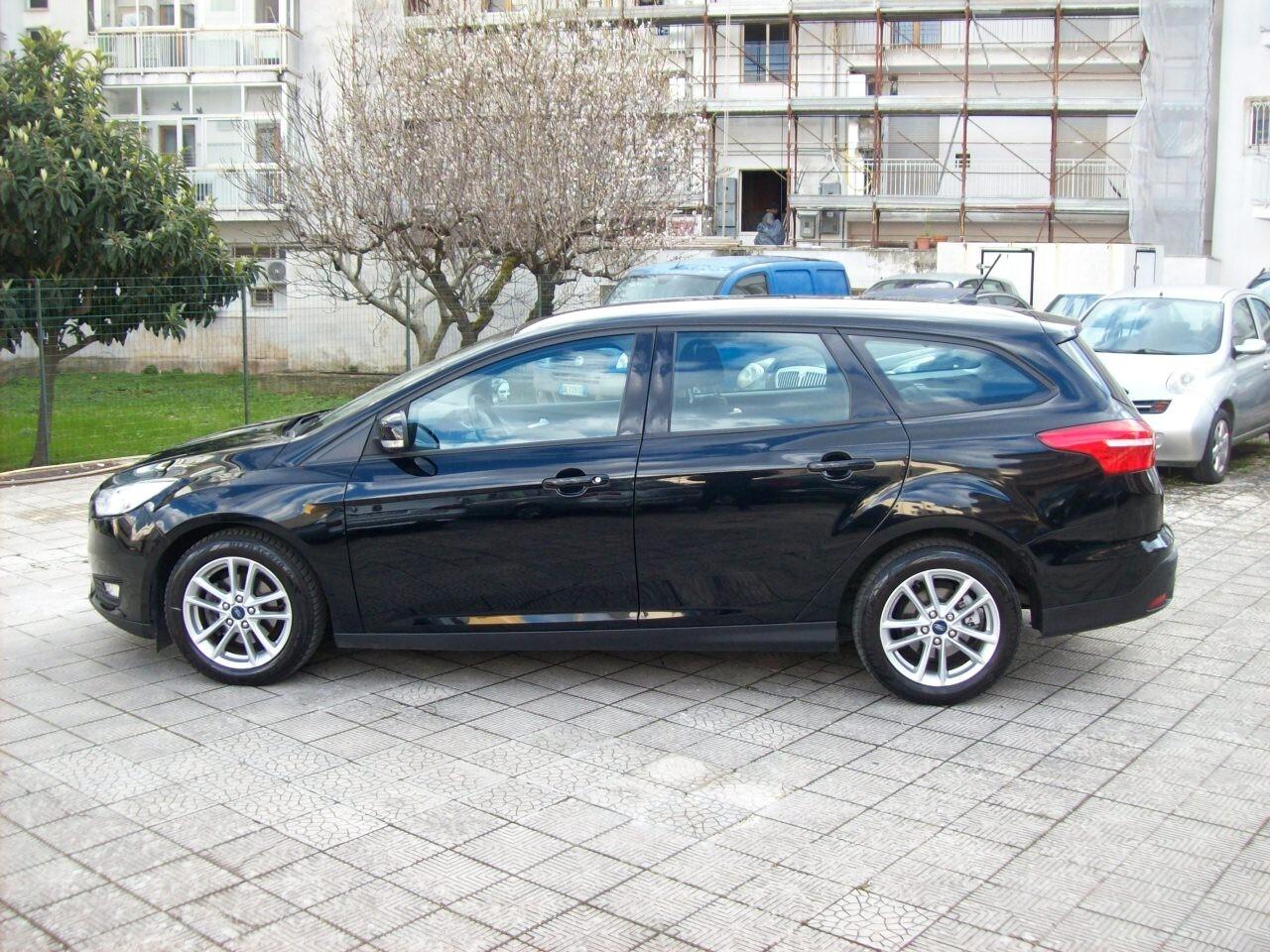 Ford Focus SW 1.5 TDCi 120CV S&S Titanium Navy