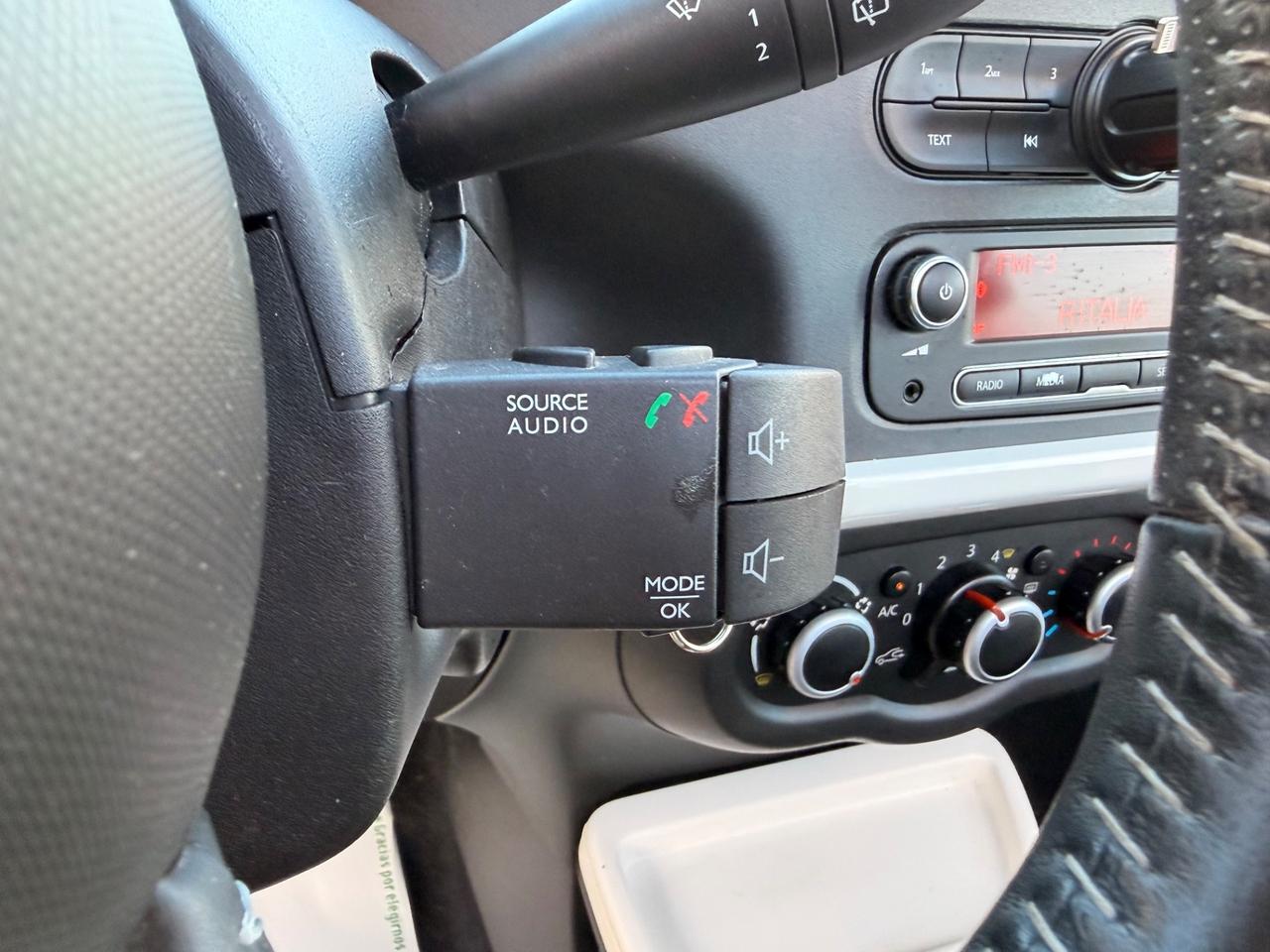 Renault Twingo 1.0 70CV CABRIO LIMITED