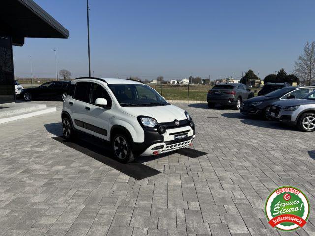 FIAT Panda 1.0 Cross FireFly S&S Hybrid ANCHE NEOPATENTATI