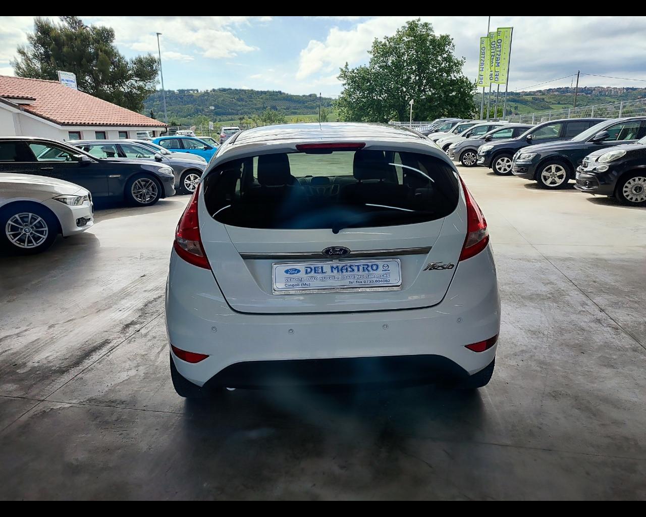 FORD Fiesta 6ª serie - Fiesta 1.4 5 porte Bz.- GPL Titanium