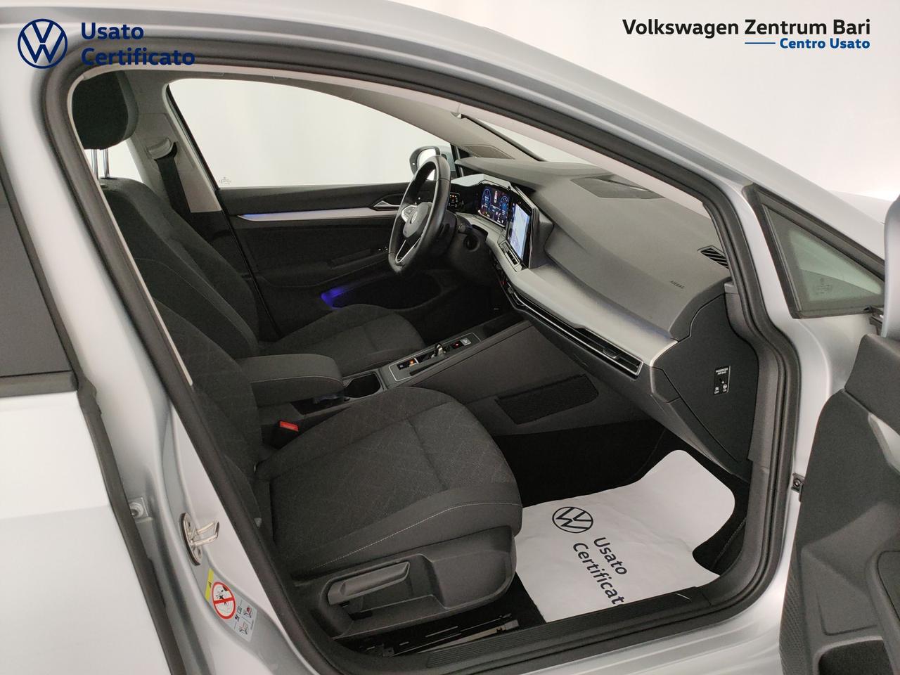 Volkswagen Golf variant 2.0 tdi life 150cv dsg