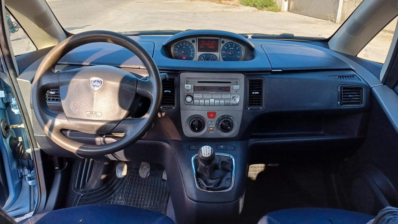 Lancia MUSA 1.3 Multijet 16V Argento