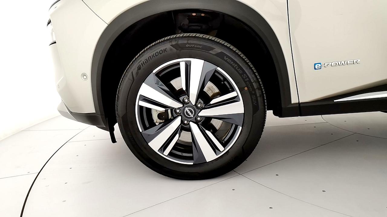 NISSAN X-TRAIL TEKNA e-POWER e-4ORCE