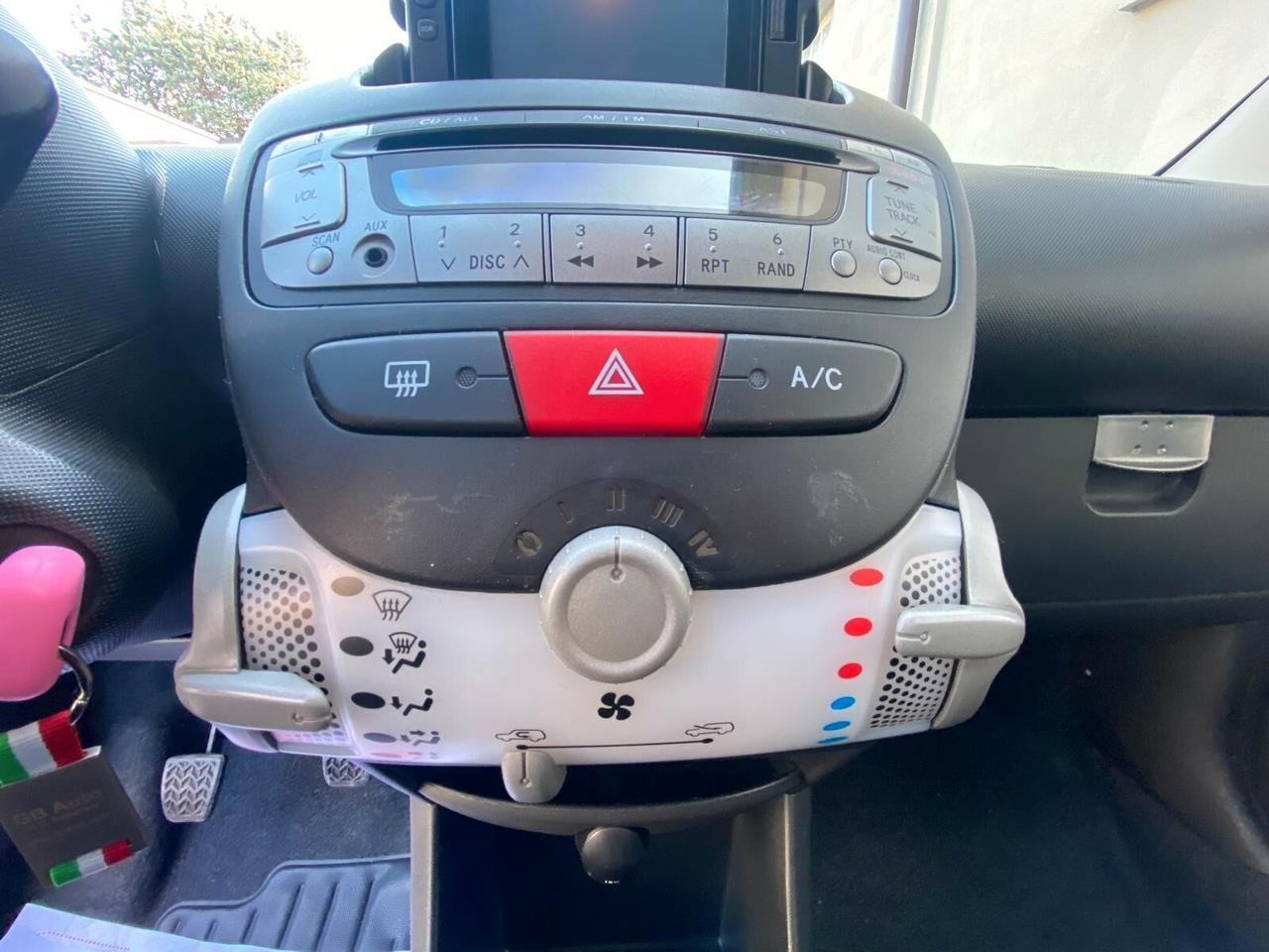 Toyota Aygo 1.0 12V VVT-i 5 porte Active Connect