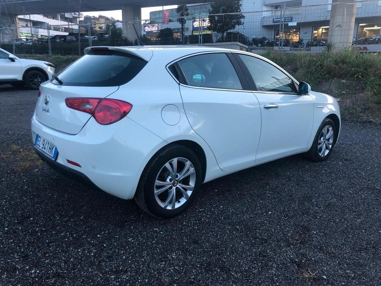 Alfa Romeo Giulietta 1.6 JTDm-2 105 CV Progression