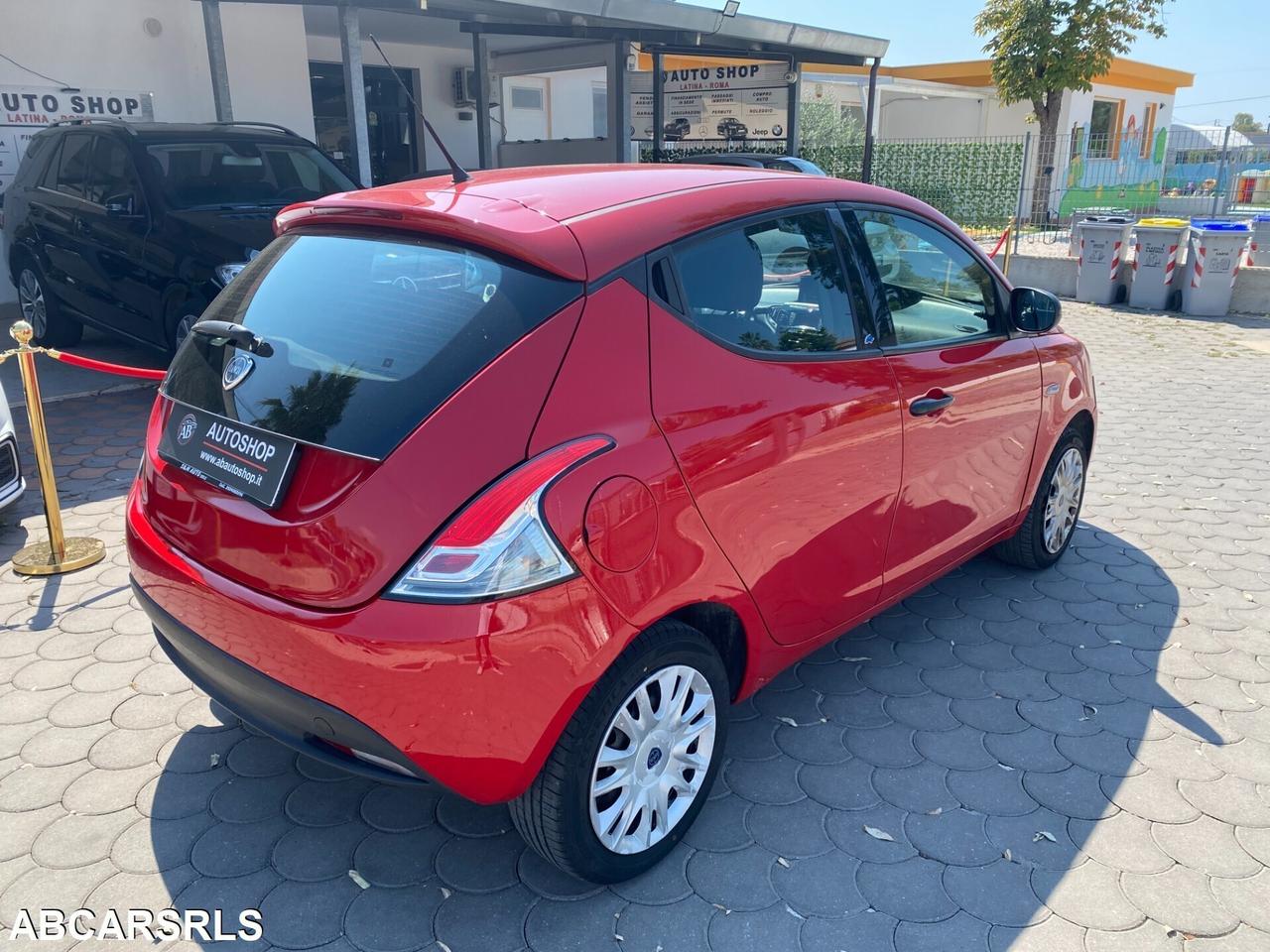 LANCIA - Ypsilon - 1.2 69 CV 5p. S&S Platinum - NE