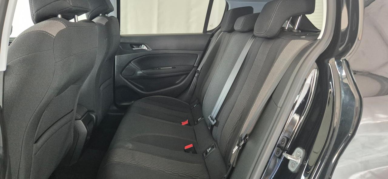 PEUGEOT 308 1.2 110CV 7.000 KM 09/2016