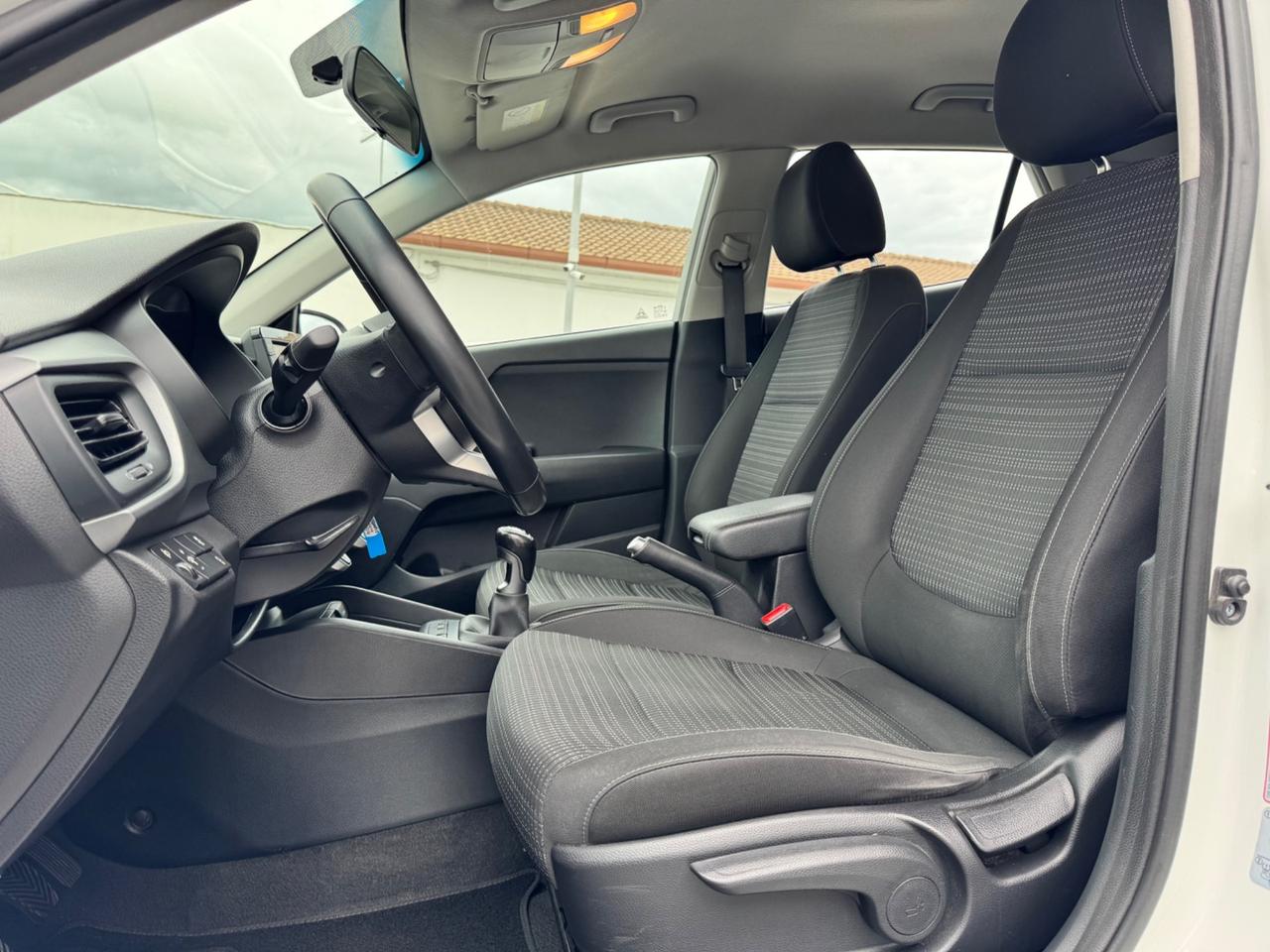 Kia Stonic 1.6 CRDi 110 CV Energy in garanzia