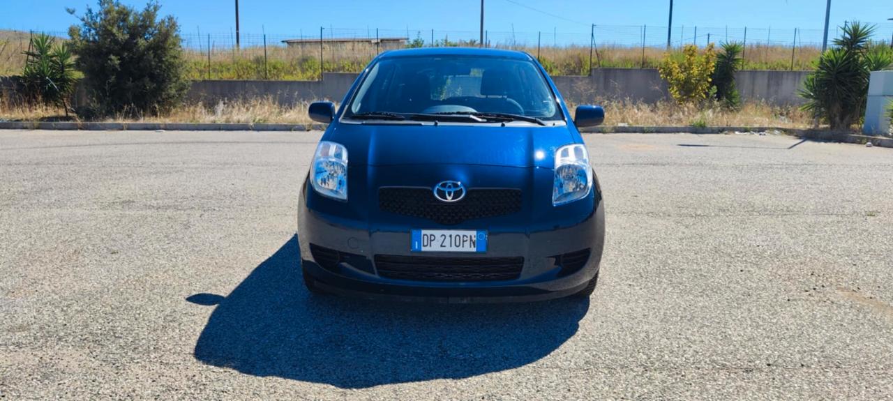 Toyota Yaris 2 serie SOL