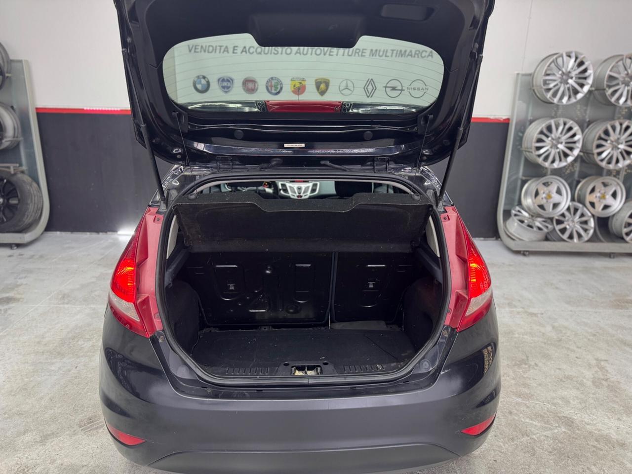 Ford Fiesta 1.4 Benzi. GPL 5Porte ADATTA NEOPATENTATI