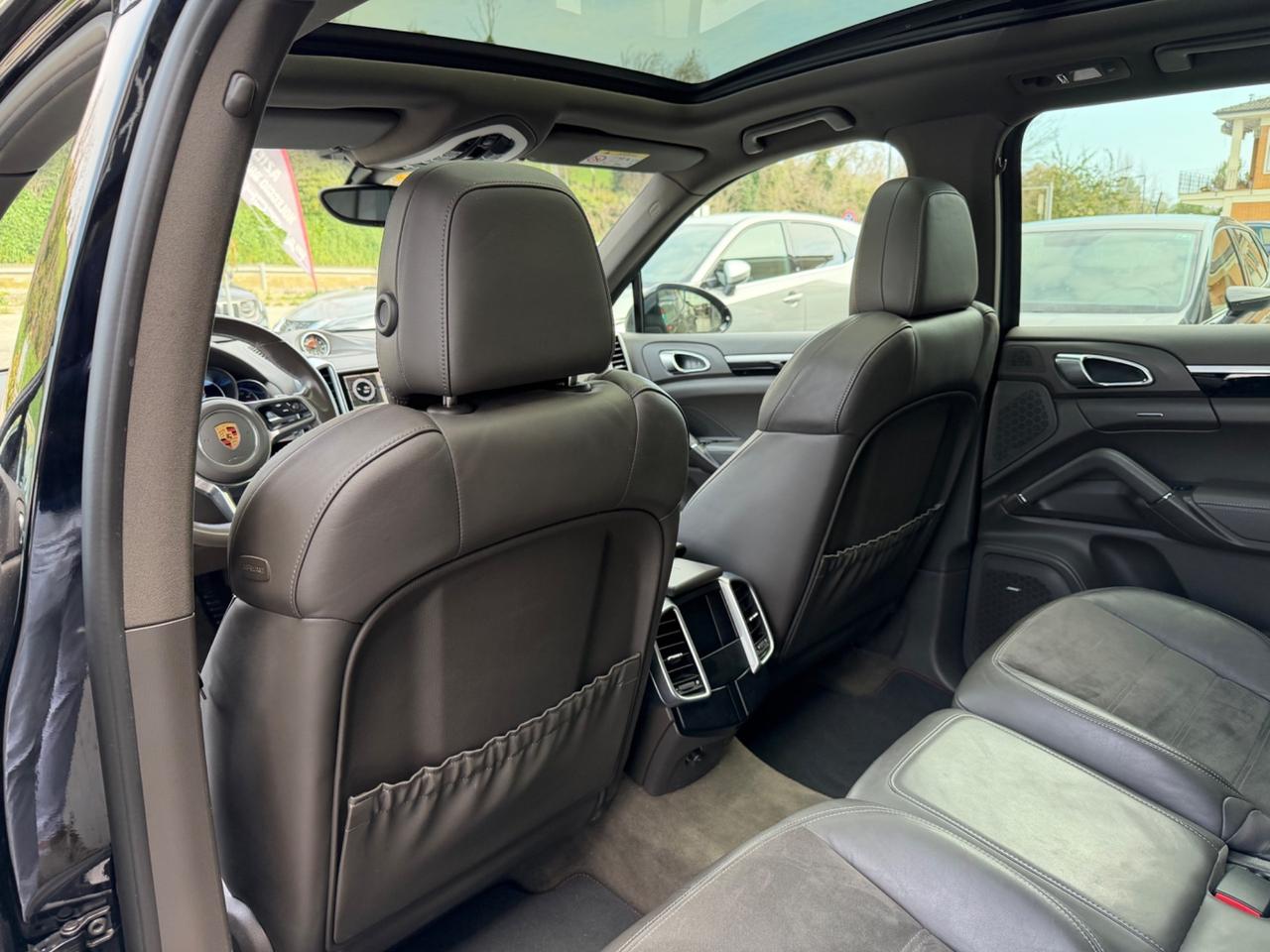 Porsche Cayenne 3.0 Diesel Platinum Edition