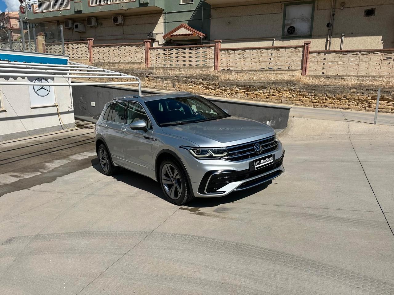 Volkswagen Tiguan 2.0 TDI 150 CV SCR DSG 4MOTION R-Line