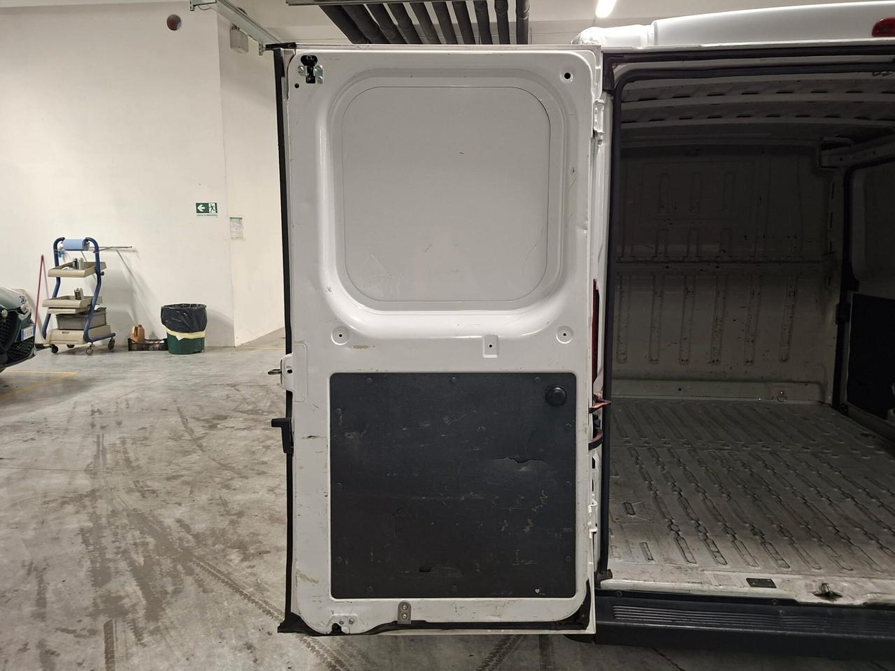 Peugeot Boxer 330 2.2 BlueHDi 140CV L1H1 Furgone