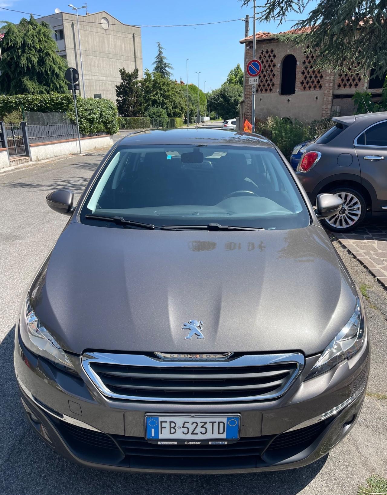 Peugeot 308 PureTech Turbo 130 S&S SW Allure