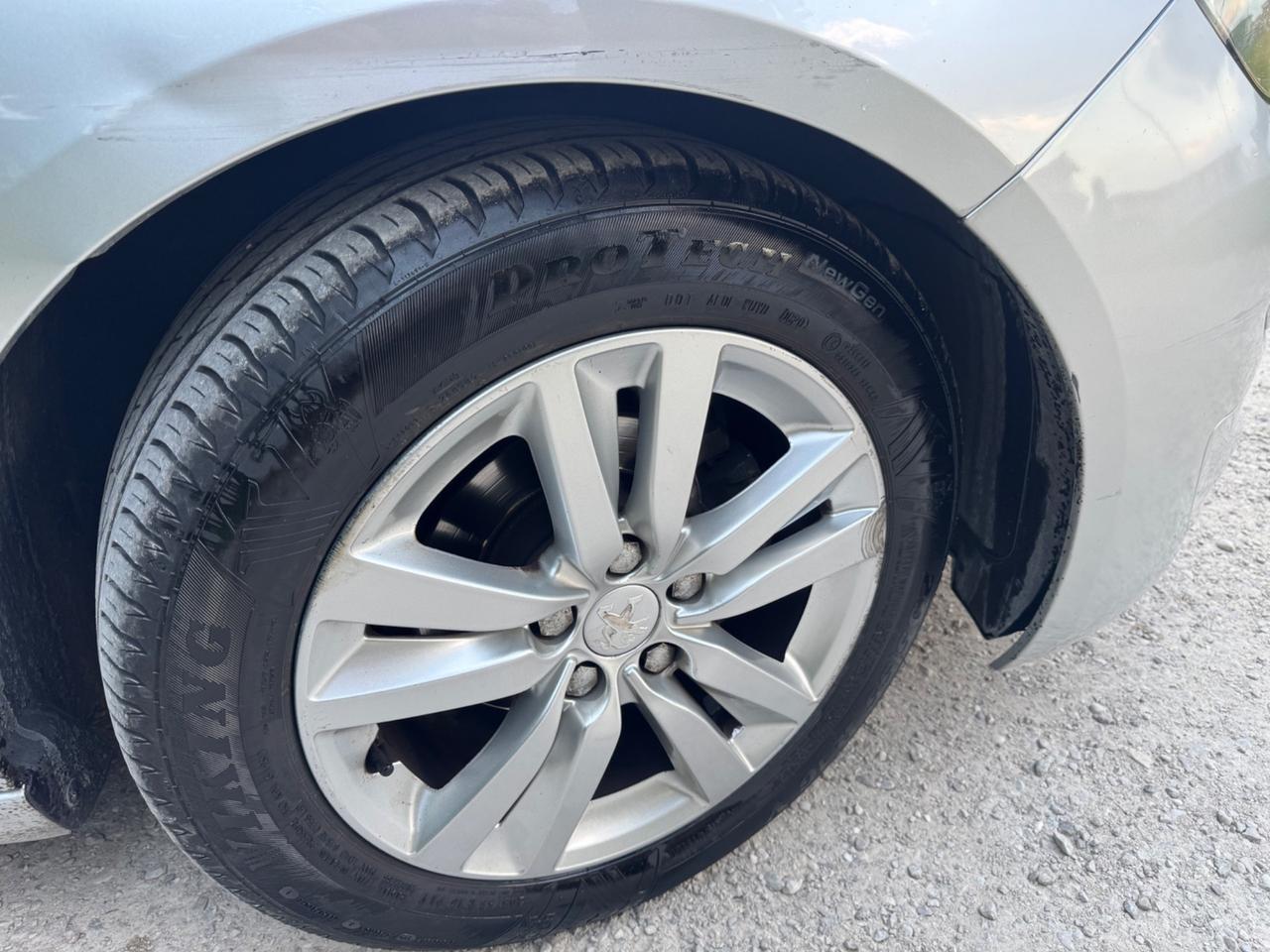 Peugeot 308 BlueHDi 100 S&S Active
