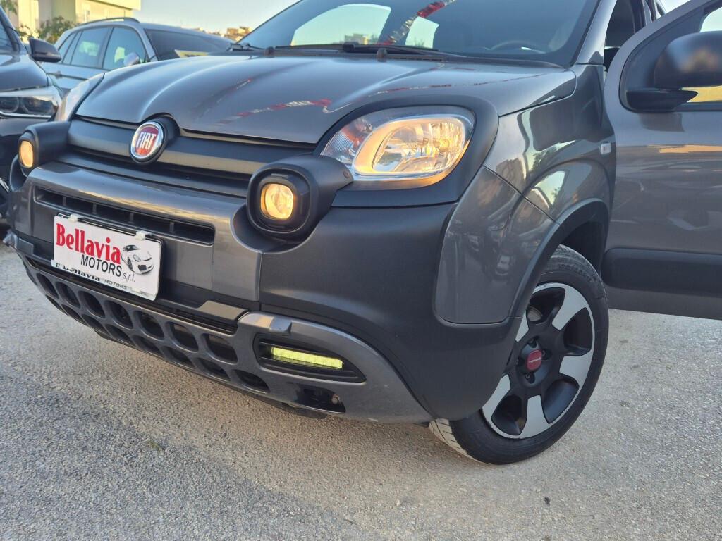 Fiat Panda CROSS 1.0 FireFly CROSS Hybrid