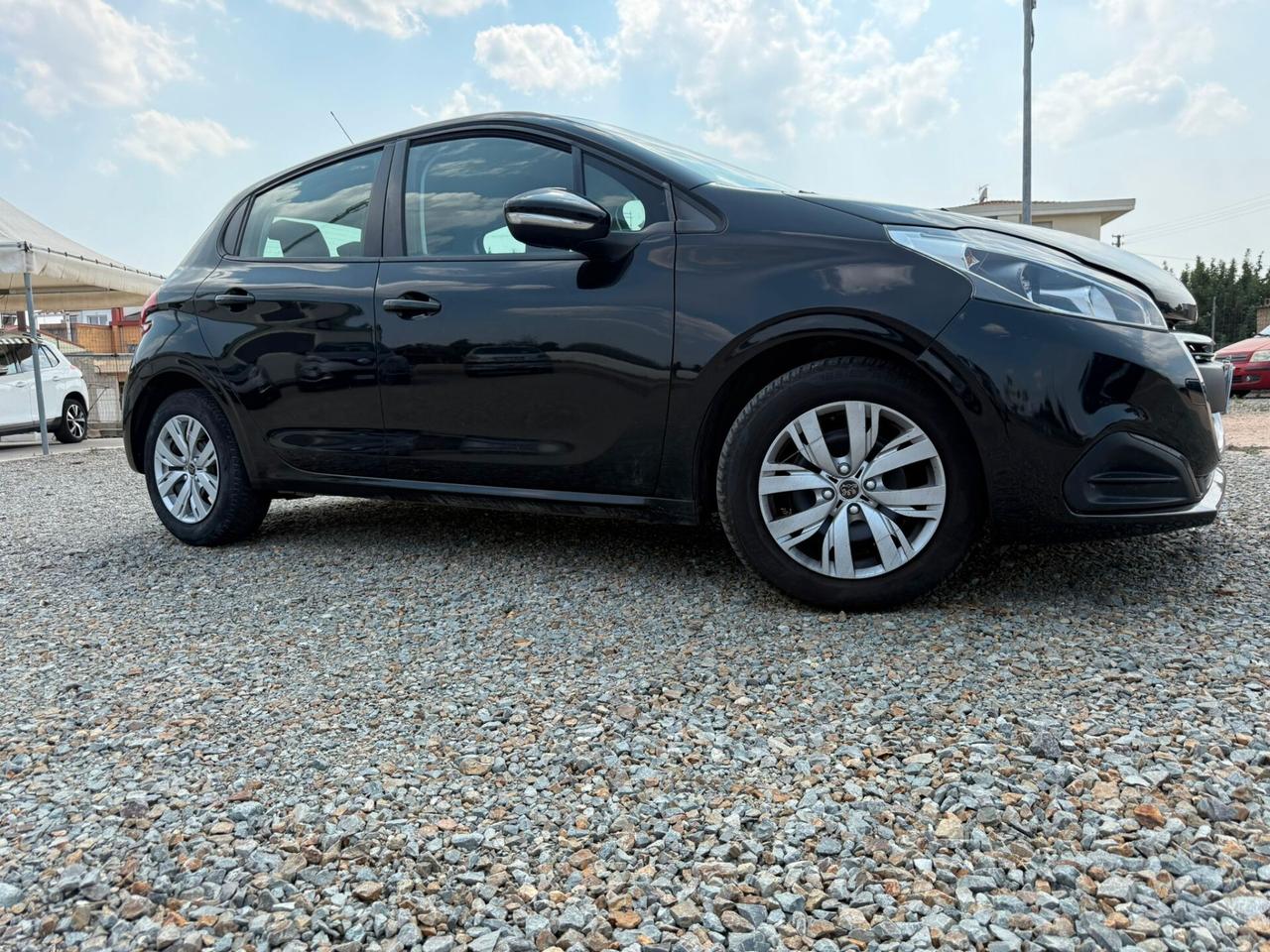 Peugeot 208 BlueHDi 75 5 porte Active