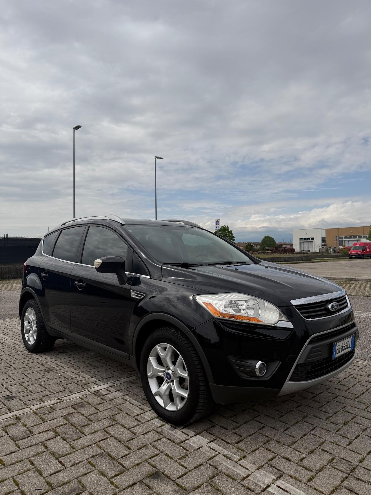 Ford Kuga Kuga+ 2.0 TDCi 140 CV 2WD DPF