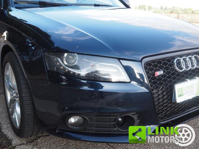 AUDI A4 3.0 V6 TDI quattro aut.*? 160,00 al mese*