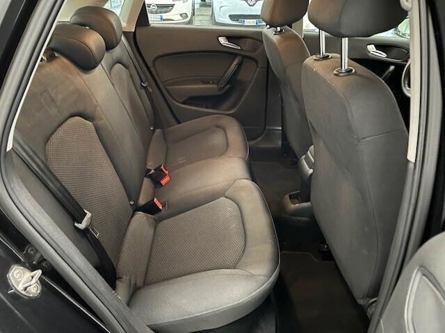 Audi A1 -1.6 tdi-Attraction-90cv-DIESEL-EURO5B-NEOPATENTATI