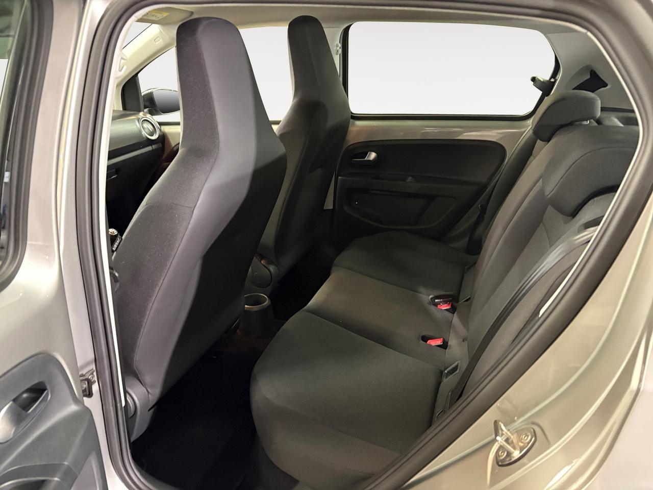 Volkswagen up! 5p 1.0 Move up! 60cv R-line esterior