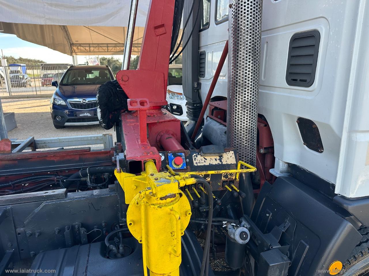 EUROCARGO TECTOR 75E15 RIBALTABILE CON GRU-PINZA ROTANTE